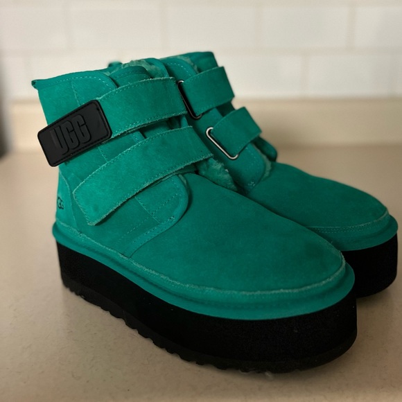 UGG Shoes - UGG NEUMEL PLATFORM Women in green